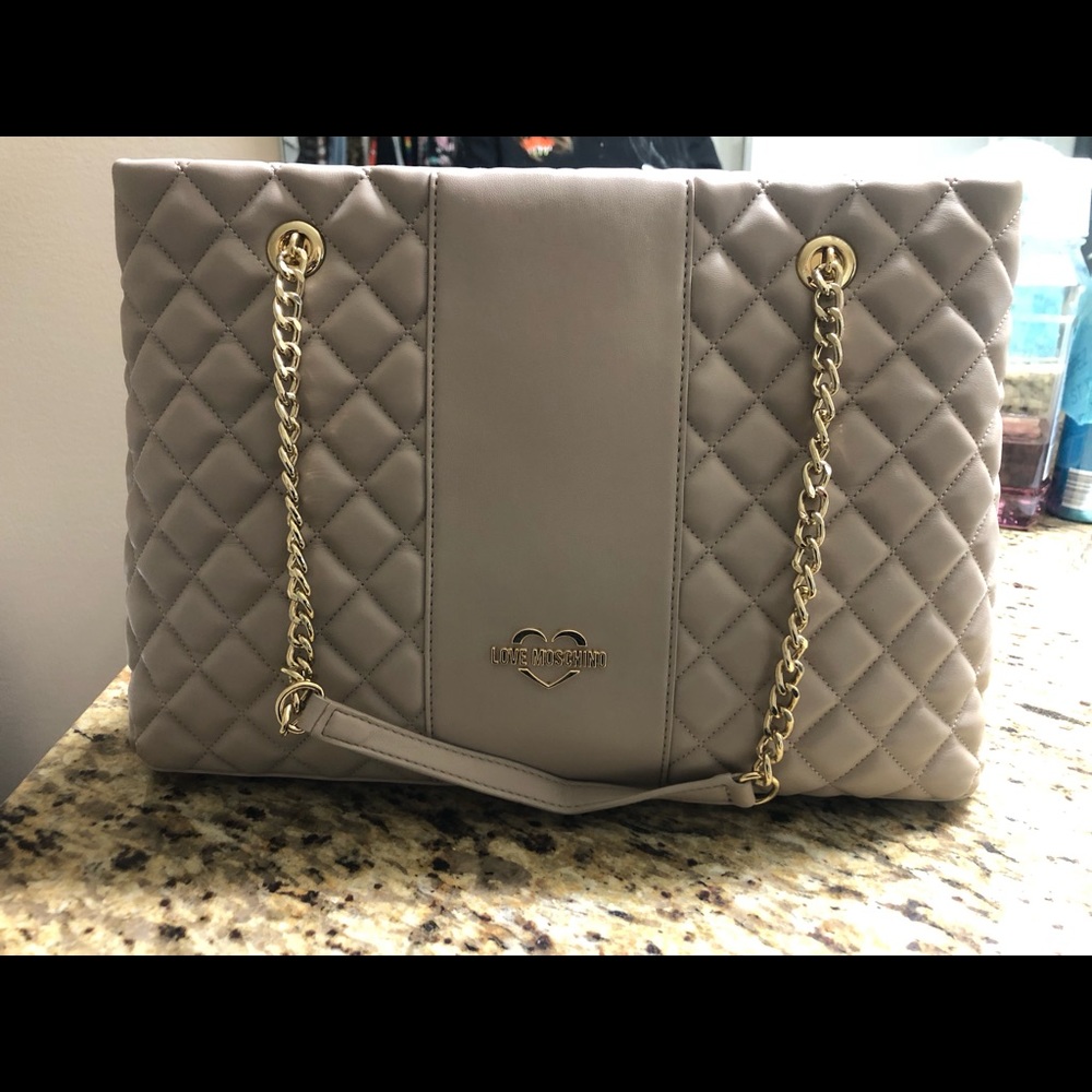 LOVE MOSCHINO Quilted Shoulder Bag